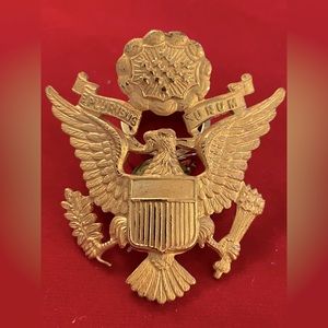 Original WW2 U.S. Army Officers Cap Eagle Badge. J.R. Gaunt New York